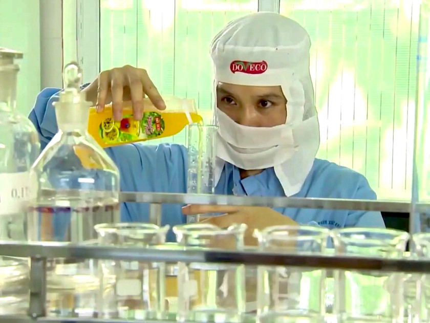 Chính phủ cơ bản thống nhất giảm thời gian đóng bảo hiểm xã hội tối thiểu để hưởng lương hưu từ 20 năm xuống 15 năm. Ảnh: Hà Duy Chính phủ cơ bản thống nhất giảm thời gian đóng bảo hiểm xã hội tối thiểu để hưởng lương hưu từ 20 năm xuống 15 năm. Ảnh: Hà Duy