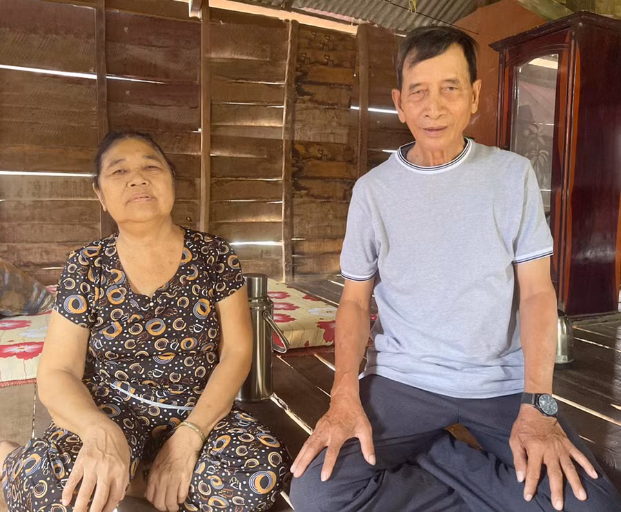 Từ cốt cán trong tổ chức FULRO ông Ksor Krok (buôn Tul, xã Ia Broắi, huyện Ia Pa) trở thành hạt nhân đoàn kết tại buôn, làng. Ảnh: Vũ Chi