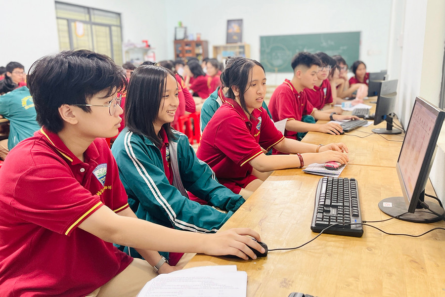 Trang web là nơi để học sinh và thầy cô giáo tương tác với nhau về các nội dung học tập, nâng cao kiến thức phục vụ học tập và cuộc sống. Ảnh: Mai Ka Trang web là nơi để học sinh và thầy cô giáo tương tác với nhau về các nội dung học tập, nâng cao kiến thức phục vụ học tập và cuộc sống. Ảnh: Mai Ka