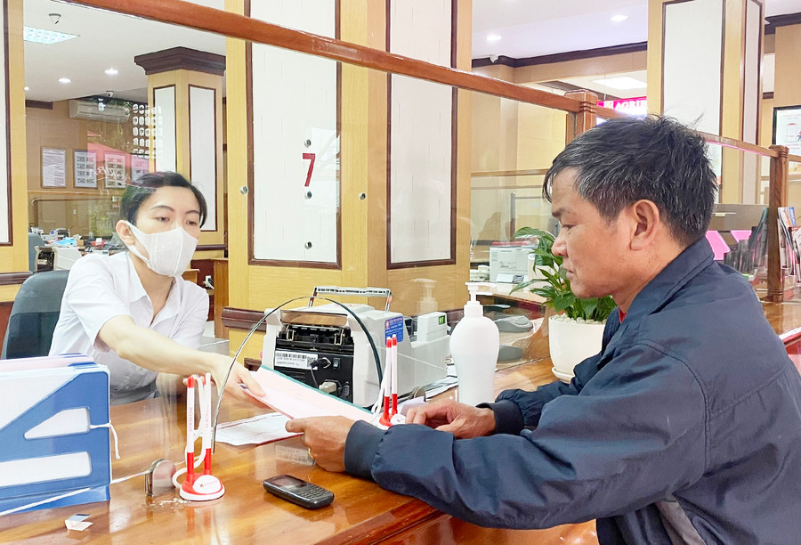 Ngân hàng Nhà nước-Chi nhánh tỉnh chỉ đạo các tổ chức tín dụng tập trung triển khai các nhiệm vụ trọng tâm của ngành trong chương trình phục hồi và phát triển kinh tế-xã hội. Ảnh: Hải Bình