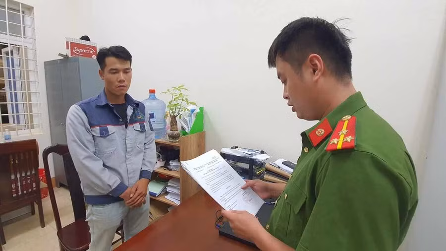 Cơ quan công an đang tống đạt các quyết định đối với tài xế Long