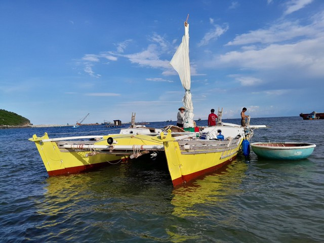 Chiếc thuyền buồm của ông Quinn Richard Anthony đã được sửa chữa xong động cơ Chiếc thuyền buồm của ông Quinn Richard Anthony đã được sửa chữa xong động cơ