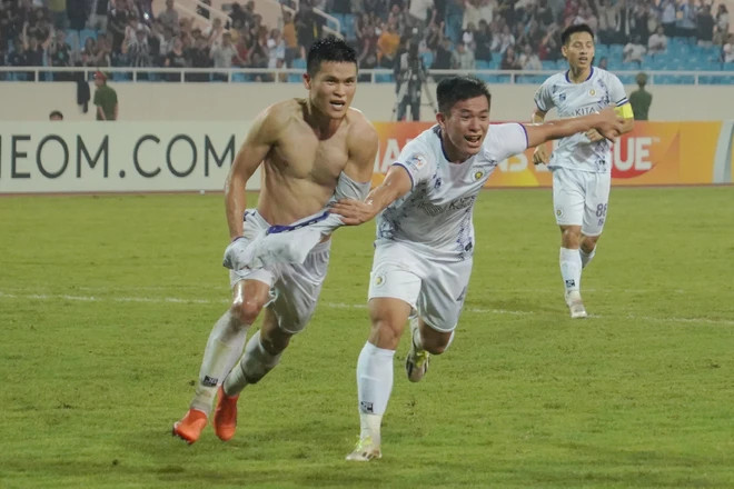 Tuấn Hải ghi đến 4 bàn thắng tại AFC Champions League 2023/24, nhiều hơn cả ngôi sao Cristiano Ronaldo. (Ảnh: Việt Anh/Vietnam+) Tuấn Hải ghi đến 4 bàn thắng tại AFC Champions League 2023/24, nhiều hơn cả ngôi sao Cristiano Ronaldo. (Ảnh: Việt Anh/Vietnam+)