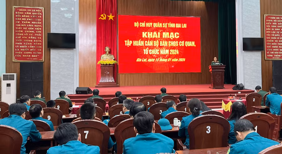 Quang cảnh lớp tập huấn cán bộ Ban CHQS cơ quan, tổ chức năm 2024. Ảnh: P.V