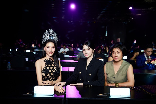Ban tổ chức Miss Universe Vietnam 2024 tiết lộ giá trị vương miện năm nay không quá 24 triệu đồng. Ảnh FBNV