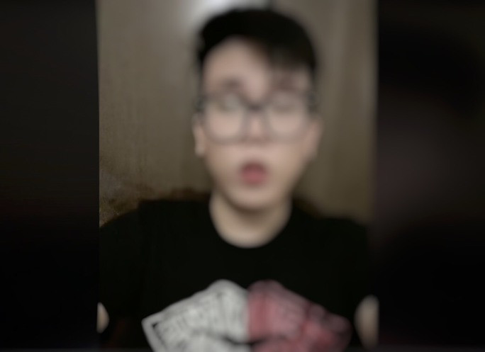 Nam thanh niên tự nhận là người đăng hình ảnh đề thi môn Ngữ văn lên mạng xã hội gây xôn xao. Ảnh chụp màn hình Nam thanh niên tự nhận là người đăng hình ảnh đề thi môn Ngữ văn lên mạng xã hội gây xôn xao. Ảnh chụp màn hình