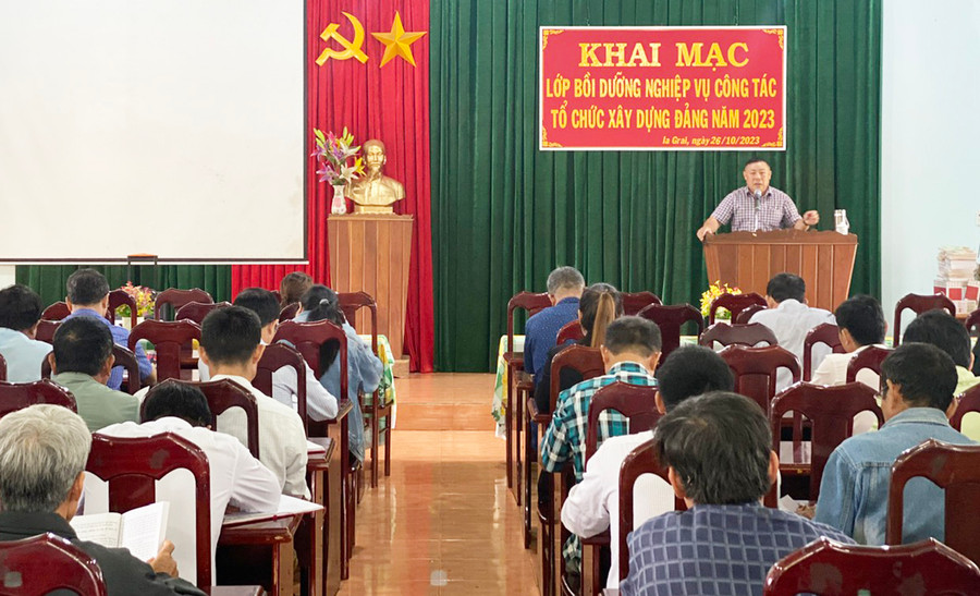 Lớp bồi dưỡng nghiệp vụ công tác tổ chức xây dựng Đảng năm 2023. Ảnh: Phương Lộc Lớp bồi dưỡng nghiệp vụ công tác tổ chức xây dựng Đảng năm 2023. Ảnh: Phương Lộc