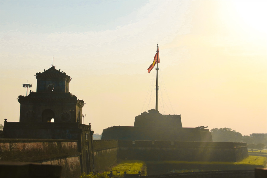 Một không gian tuyệt vời để tham quan, tìm hiểu lịch sử và ngắm nhìn các di sản của Huế. Một không gian tuyệt vời để tham quan, tìm hiểu lịch sử và ngắm nhìn các di sản của Huế.