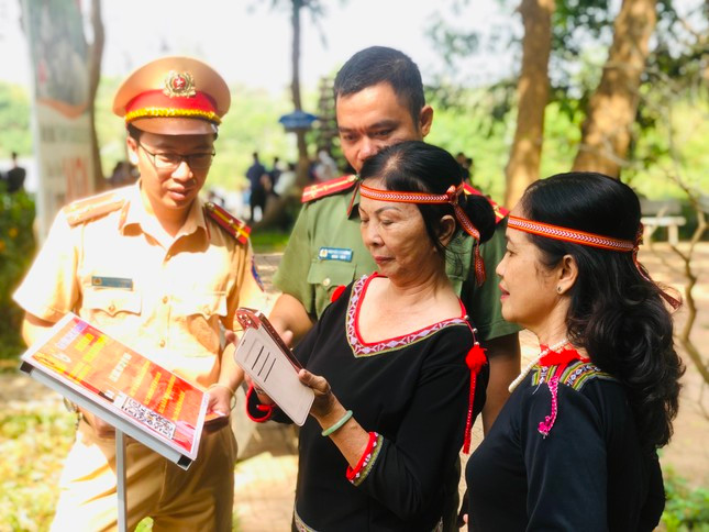 Công trình thanh niên Bản đồ số hóa Khu Du lịch của tuổi trẻ công an huyện Buôn Đôn Công trình thanh niên Bản đồ số hóa Khu Du lịch của tuổi trẻ công an huyện Buôn Đôn