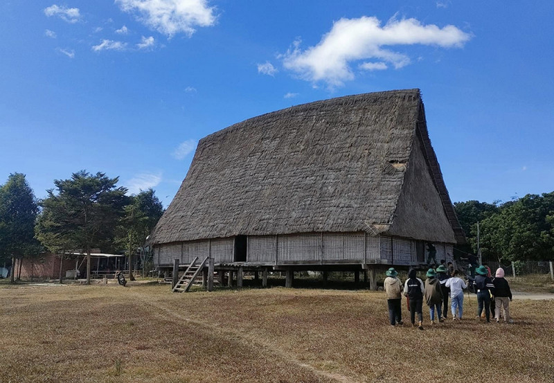 Nhà Rông làng Kon Băh là một trong những nhà rông đẹp nhất Tây Nguyên Nhà Rông làng Kon Băh là một trong những nhà rông đẹp nhất Tây Nguyên