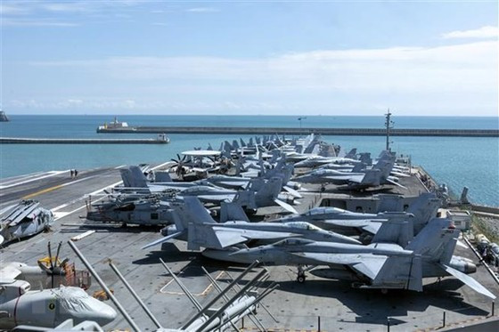 Tàu sân bay USS Ronald Reagan. Ảnh: TTXVN