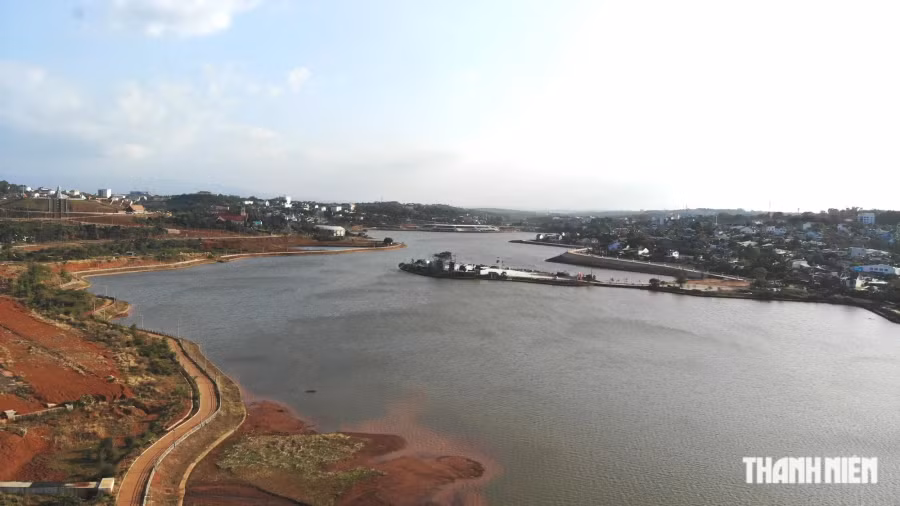 Đảo nổi nằm giữa hồ nước ngay trung tâm TP.Gia Nghĩa, Đắk Nông