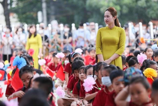 Bộ GD-ĐT dự thảo quy định mới về chế độ làm việc với giáo viên phổ thông Bộ GD-ĐT dự thảo quy định mới về chế độ làm việc với giáo viên phổ thông