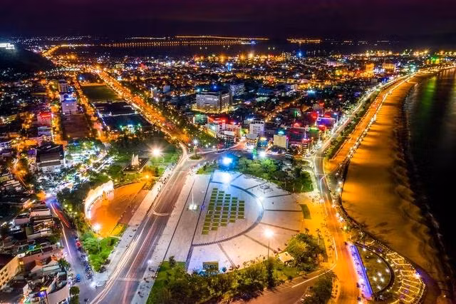 Việc xây dựng phố đi bộ Quy Nhơn sẽ góp phần phát triển kinh tế đêm. Ảnh: NGUYỄN PHƯỚC HOÀI