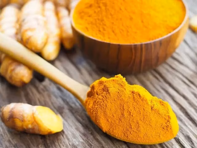 Hợp chất curcumin trong nghệ được chứng minh giúp giảm dấu hiệu viêm và tổn thương gan. Ảnh:SHUTTERSTOCK