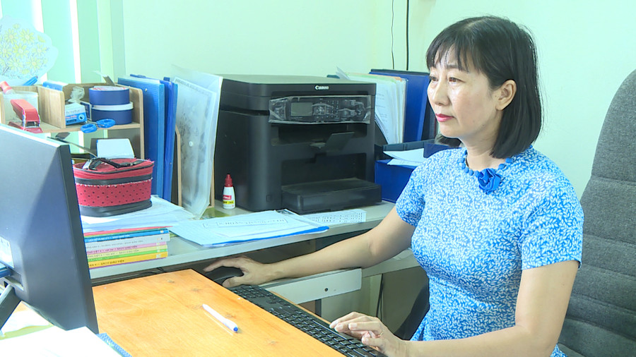 Trong mọi hoạt động của nhà trường, cô Hương luôn hướng mọi điều tốt đẹp nhất đến học sinh. Ảnh: Nguyễn Sang