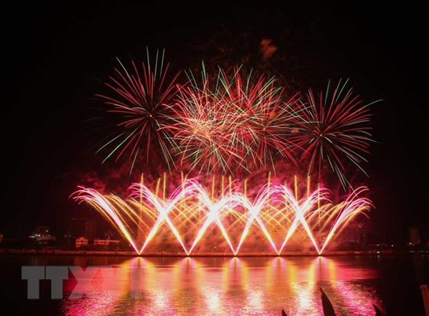 Một màn trình diễn pháo hoa tại Lễ hội Pháo hoa Quốc tế Đà Nẵng 2019. (Ảnh: Trần Lê Lâm/TTXVN)