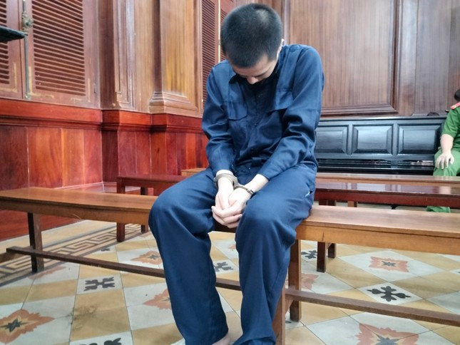 Nguyễn Đăng Khoa tại phiên tòa ngày 9/7. Nguyễn Đăng Khoa tại phiên tòa ngày 9/7.