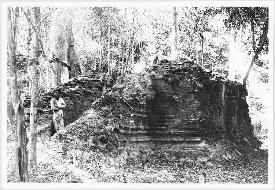 Tháp Yang Mum (thị xã Ayun Pa) đầu thế kỷ XX (Nguồn:Viện Viễn Đông Bác cổ Pháp EFEO)