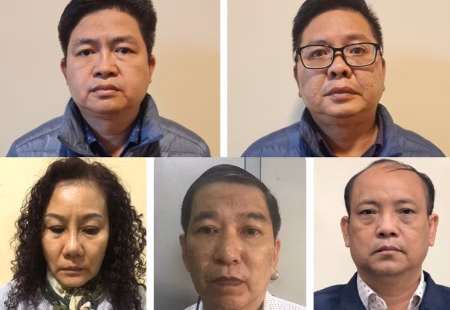 Các bị can từ trái sang phải: Nguyễn Vũ Bảo Hoàng; Nguyễn Ngọc Trường Chinh; Nguyễn Thị Bích Ngọc; Quan Minh Tuấn; Nguyễn Văn Lành liên quan vụ án chiếm đoạt tiền hoàn thuế, buôn lậu, lừa đảo xảy ra tại Công ty Thuduc House. Ảnh Bộ Công an