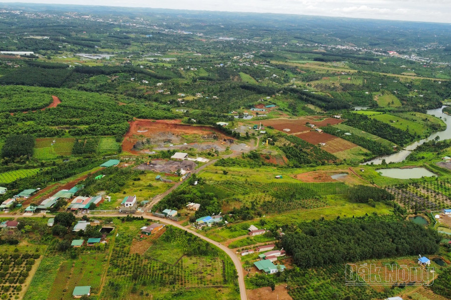 Quy hoạch bô xít bao trùm lên không gian rộng lớn của Đắk Nông và trùng với quy hoạch hàng chục mỏ khoáng sản thông thường.