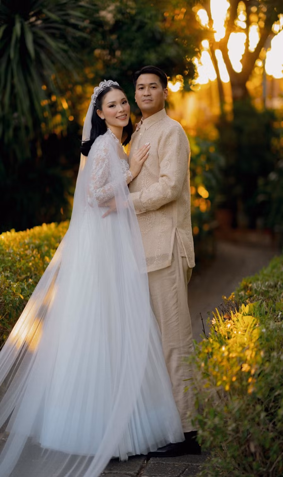 Linh Rin, Phillip Nguyễn kết hôn ở Philippines vào ngày 24/3.