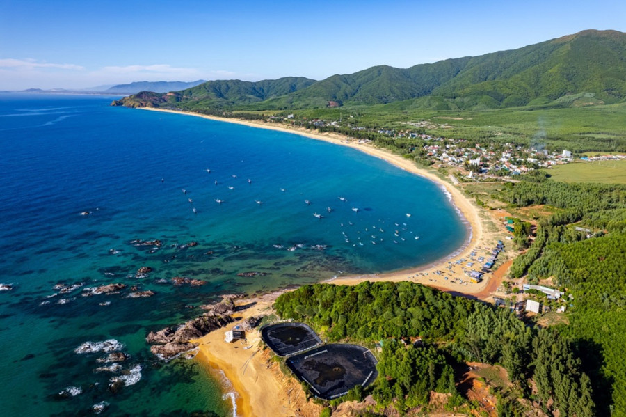 Bờ biển Lộ Diêu. Ảnh: Xuân Nhàn Bờ biển Lộ Diêu. Ảnh: Xuân Nhàn