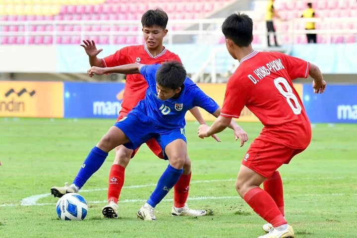 U16 Việt Nam thua ngược U16 Thái Lan. U16 Việt Nam thua ngược U16 Thái Lan.
