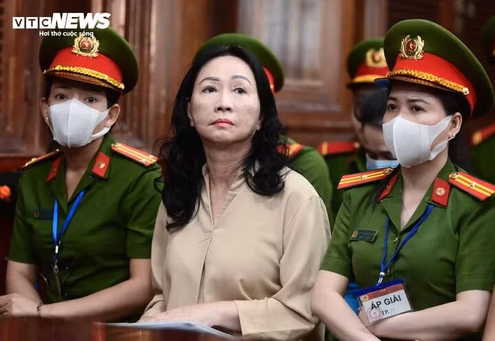 Bị cáo Trương Mỹ Lan tại phiên tòa.