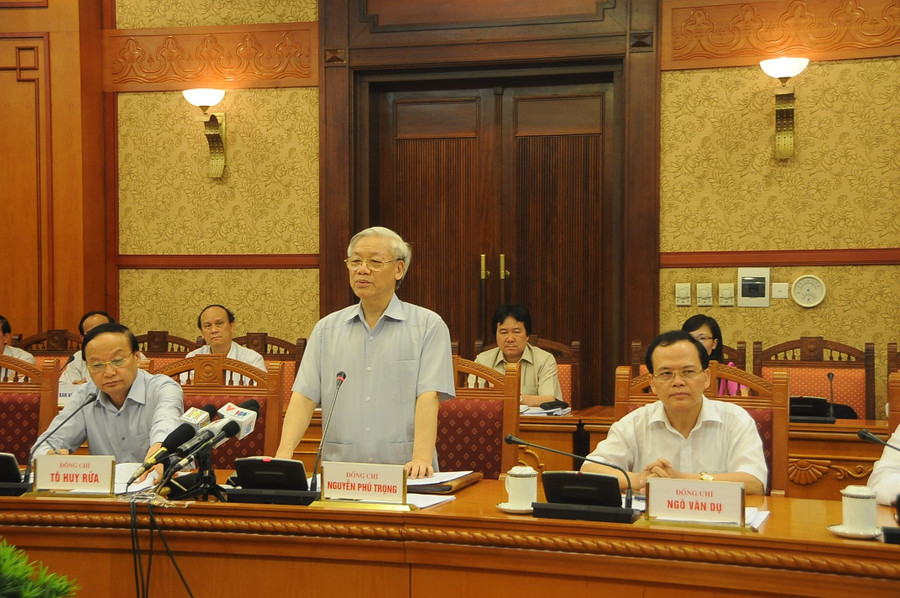 Tổng Bí thư Nguyễn Phú Trọng phát biểu kết luận trong buổi làm việc với Ban Thường vụ Tỉnh ủy Kon Tum ngày 13/8/2013 tại Hà Nội. Ảnh: NP Tổng Bí thư Nguyễn Phú Trọng phát biểu kết luận trong buổi làm việc với Ban Thường vụ Tỉnh ủy Kon Tum ngày 13/8/2013 tại Hà Nội. Ảnh: NP