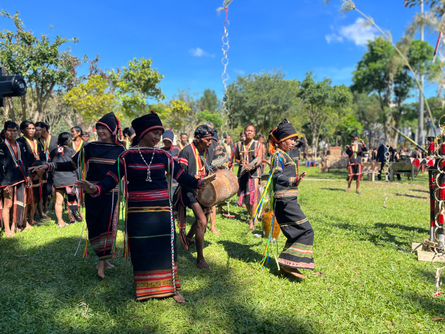 Chủ động đổi mới mạnh mẽ nội dung, phương thức xúc tiến, quảng bá du lịch, nhất là dịp cao điểm du lịch hè 2024. Ảnh: Phương Vi