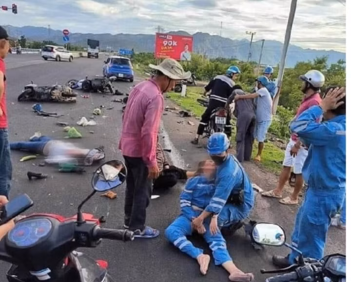 Hiện trường vụ tai nạn giao thông (Ảnh: Ngoc Tram)