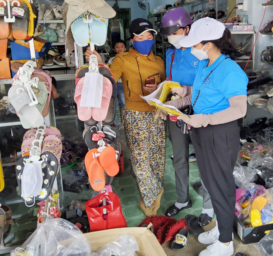 Ngành BHXH tỉnh tiếp tục phối hợp tuyên truyền, vận động nhằm nâng cao tỷ lệ người dân tham gia BHXH tự nguyện, BHYT hộ gia đình trong thời gian tới. Ảnh: Như Nguyện Ngành BHXH tỉnh tiếp tục phối hợp tuyên truyền, vận động nhằm nâng cao tỷ lệ người dân tham gia BHXH tự nguyện, BHYT hộ gia đình trong thời gian tới. Ảnh: Như Nguyện