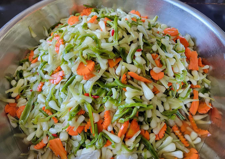 Dưa kiệu ngày Tết. Ảnh: Nguyên Võ