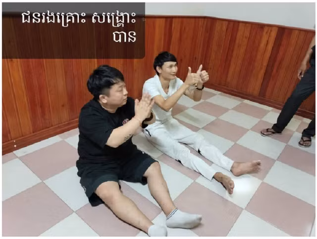 Hai doanh nhân Trung Quốc được giải cứu sau khi bị 13 nghi phạm bắt cóc. Chụp màn hình Khmer Times