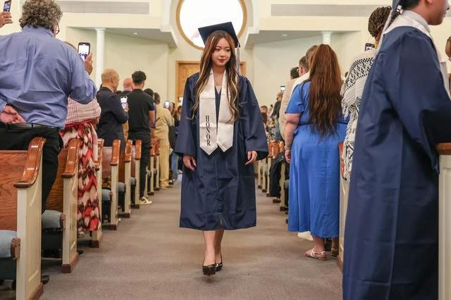 Một du học sinh Việt trong lễ tốt nghiệp tại Mỹ. Ảnh LÊ BẢO THẮNG