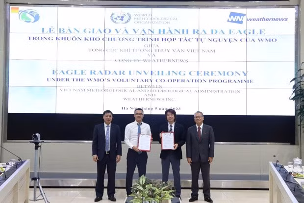 Lễ bàn giao và vận hành radar X-band (Eagle). (Ảnh: PV/Vietnam+)