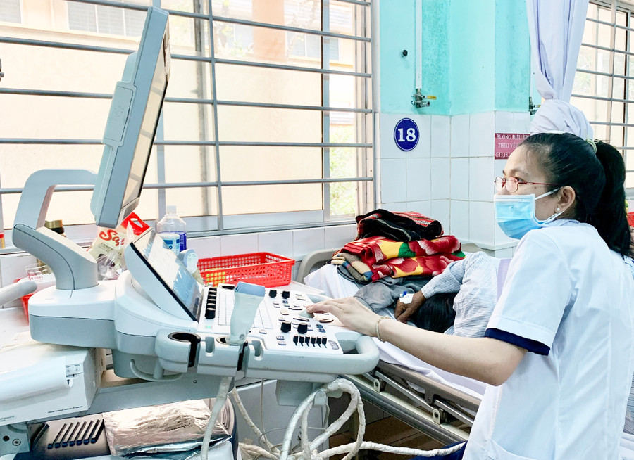 Chuyển đổi số lĩnh vực y tế góp phần phục vụ công tác chuyên môn và chăm sóc sức khỏe người dân ngày càng tốt hơn. Ảnh: Như Nguyện Chuyển đổi số lĩnh vực y tế góp phần phục vụ công tác chuyên môn và chăm sóc sức khỏe người dân ngày càng tốt hơn. Ảnh: Như Nguyện