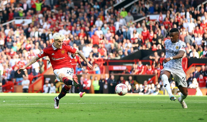 Alejandro Garnacho thoát xuống ghi bàn phút 90+4 Alejandro Garnacho thoát xuống ghi bàn phút 90+4