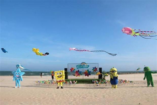 Lễ hội thả diều trên bãi biển tại thành phố Phan Thiết (Bình Thuận), tháng 5/2023. (Ảnh: Nguyễn Thanh/TTXVN)
