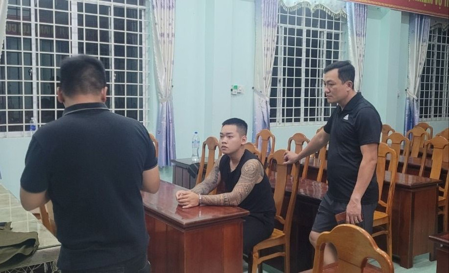 Một trong số các đối tượng bị bắt giữ Một trong số các đối tượng bị bắt giữ