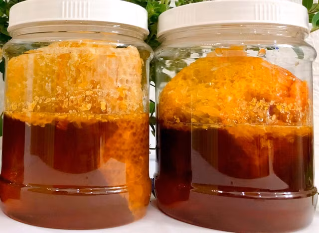 Rượu mật ong cũng có thể gây ngộ độc nếu trẻ nhỏ uống nhiều. Ảnh minh hoạ