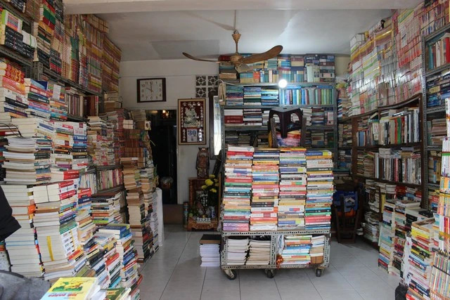 Sách cũ được bán ở đây là những đầu sách chất lượng, được chọn lọc nhiều lần. Ảnh: THÁI THANH Sách cũ được bán ở đây là những đầu sách chất lượng, được chọn lọc nhiều lần. Ảnh: THÁI THANH