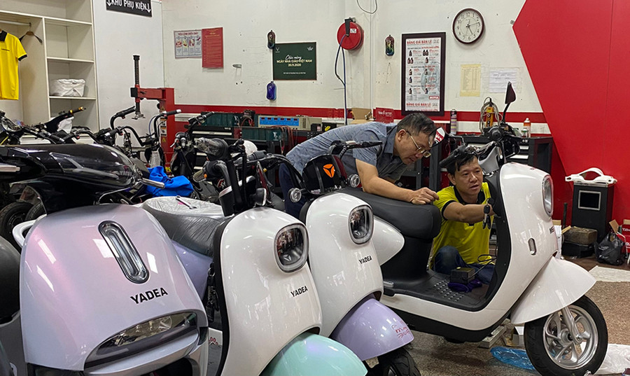 Mức thu lệ phí cấp chứng nhận đăng ký, biển số đối với xe máy quy định tương ứng theo trị giá và khu vực I, II, III. . Ảnh: S.C Mức thu lệ phí cấp chứng nhận đăng ký, biển số đối với xe máy quy định tương ứng theo trị giá và khu vực I, II, III. . Ảnh: S.C