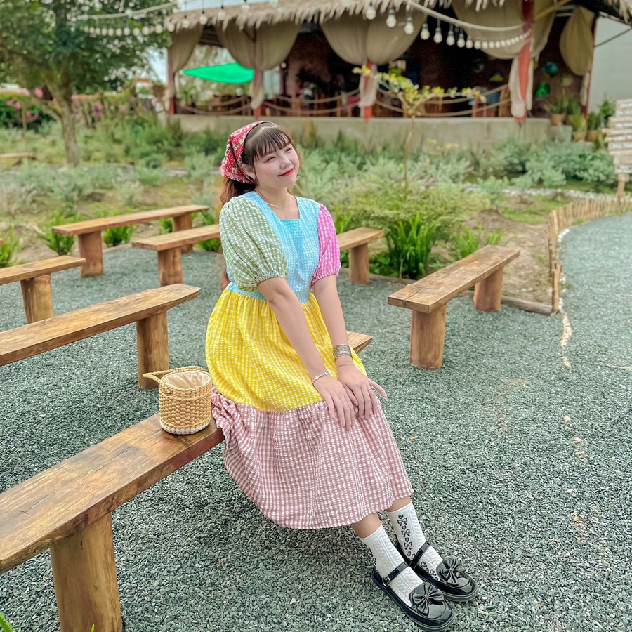 Du khách check-in một góc của quán. Ảnh: Duy Tân Du khách check-in một góc của quán. Ảnh: Duy Tân