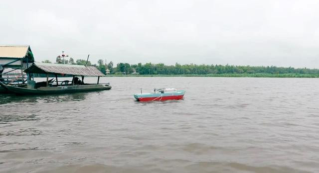 Thuyền robot không người lái đo chất lượng nước. Ảnh AUS4INNOVATION