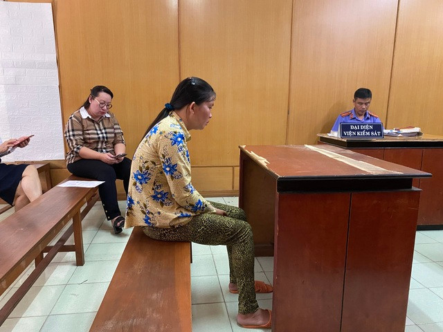 Bị cáo Nguyễn Thị Mộng Ly tại tòa Bị cáo Nguyễn Thị Mộng Ly tại tòa