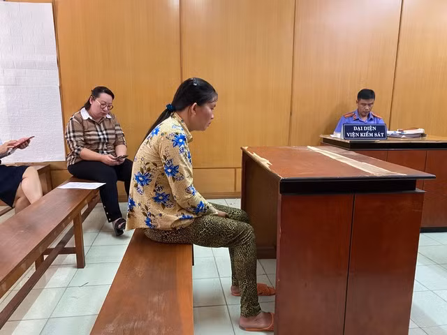 Bị cáo Nguyễn Thị Mộng Ly tại tòa