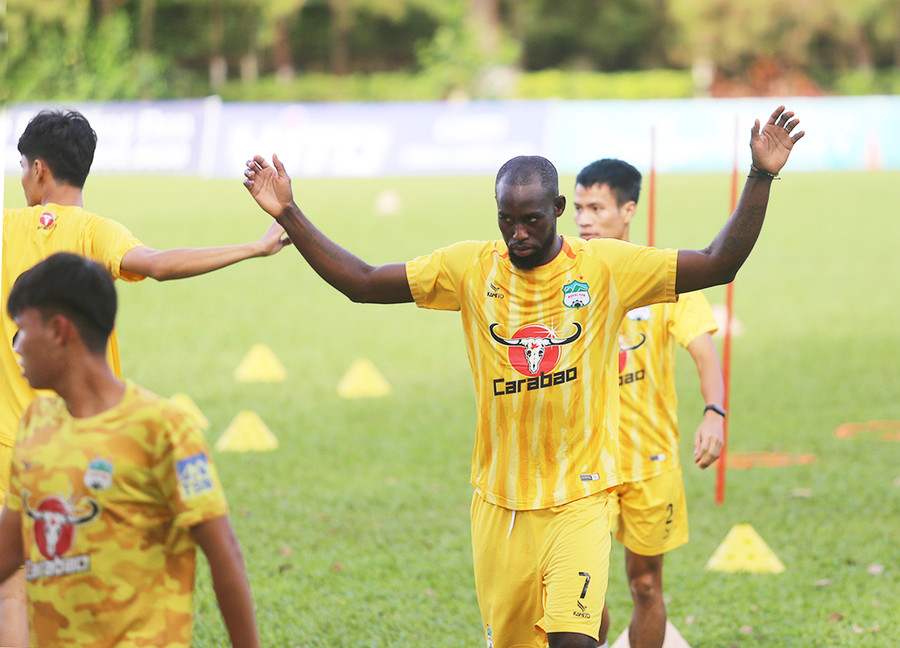 Joao Mario sẽ cần thể hiện mình ở giải đấu giao hữu lần này. Ảnh: Văn Ngọc