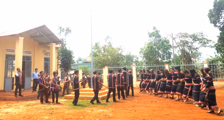 Đội cồng chiêng làng Blang 3 (xã Ia Dêr, huyện Ia Grai) được thành lập, góp phần lưu giữ bản sắc văn hóa truyền thống của dân tộc. Ảnh: Hà Duyên